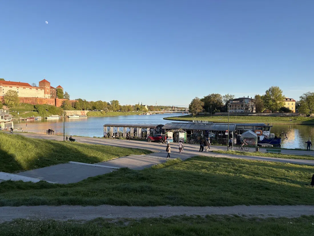 Bulwary Wiślane – Zwierzyniec/Dębniki embankments (Bulwar Rodła), Krakow